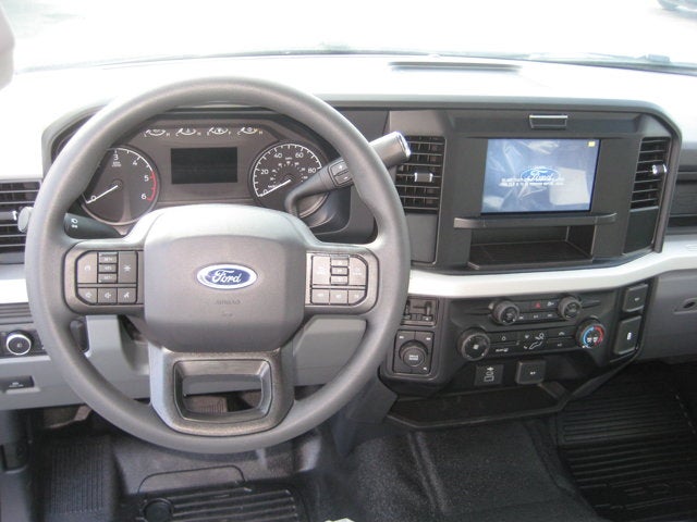 2026 Ford Super Duty F-550 DRW XL