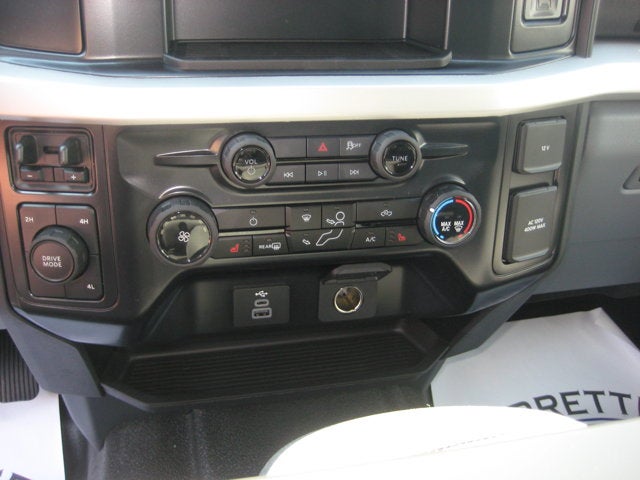 2026 Ford Super Duty F-350 DRW XLT