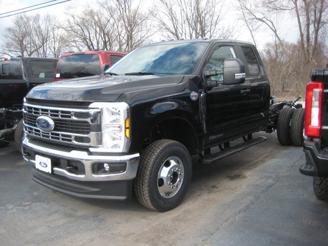 2026 Ford Super Duty F-350 DRW XL