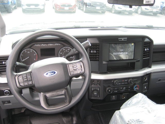 2026 Ford Super Duty F-350 DRW XL