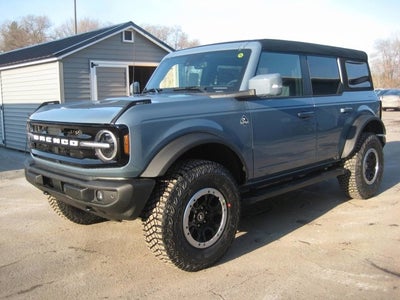 2024 Ford Bronco Outer Banks
