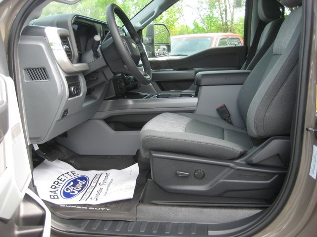 2026 Ford Super Duty F-350 SRW XLT