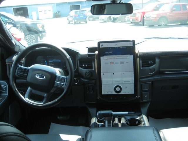 2022 Ford F-150 Lightning LARIAT