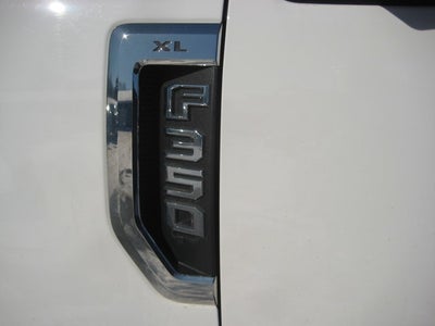 2022 Ford Super Duty F-350 SRW XL