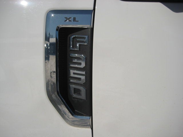 2022 Ford Super Duty F-350 SRW XL