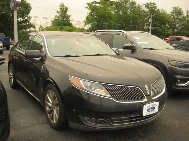 2015 Lincoln MKS Base