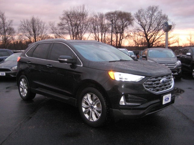 2020 Ford Edge Titanium