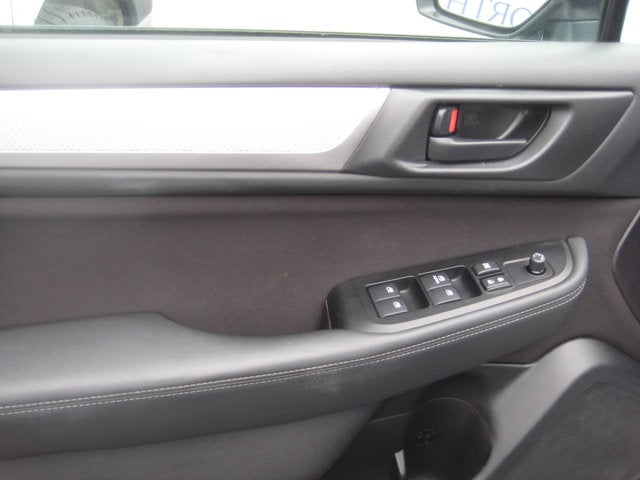 2017 Subaru Outback Base