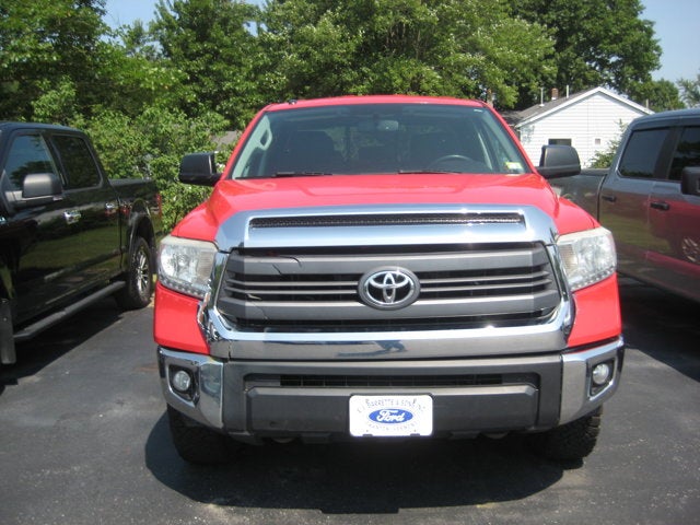 2014 Toyota Tundra 4WD Truck SR5
