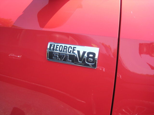 2014 Toyota Tundra 4WD Truck SR5