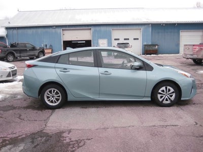 2016 Toyota Prius Three