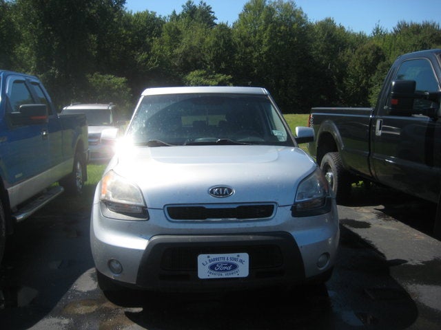 2010 Kia Soul +