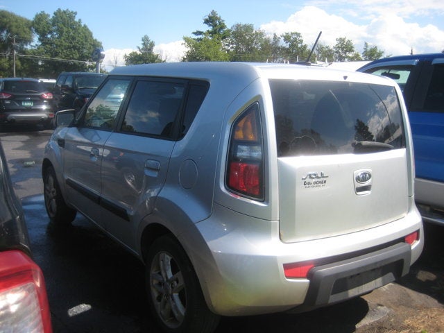 2010 Kia Soul +